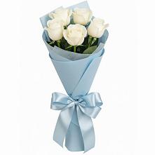 Букет 5 Белых роз Проуд в Губино