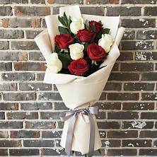 Букет цветов из:  Розы в Губино