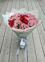 Букет цветов из:  Альстромерии в Губино