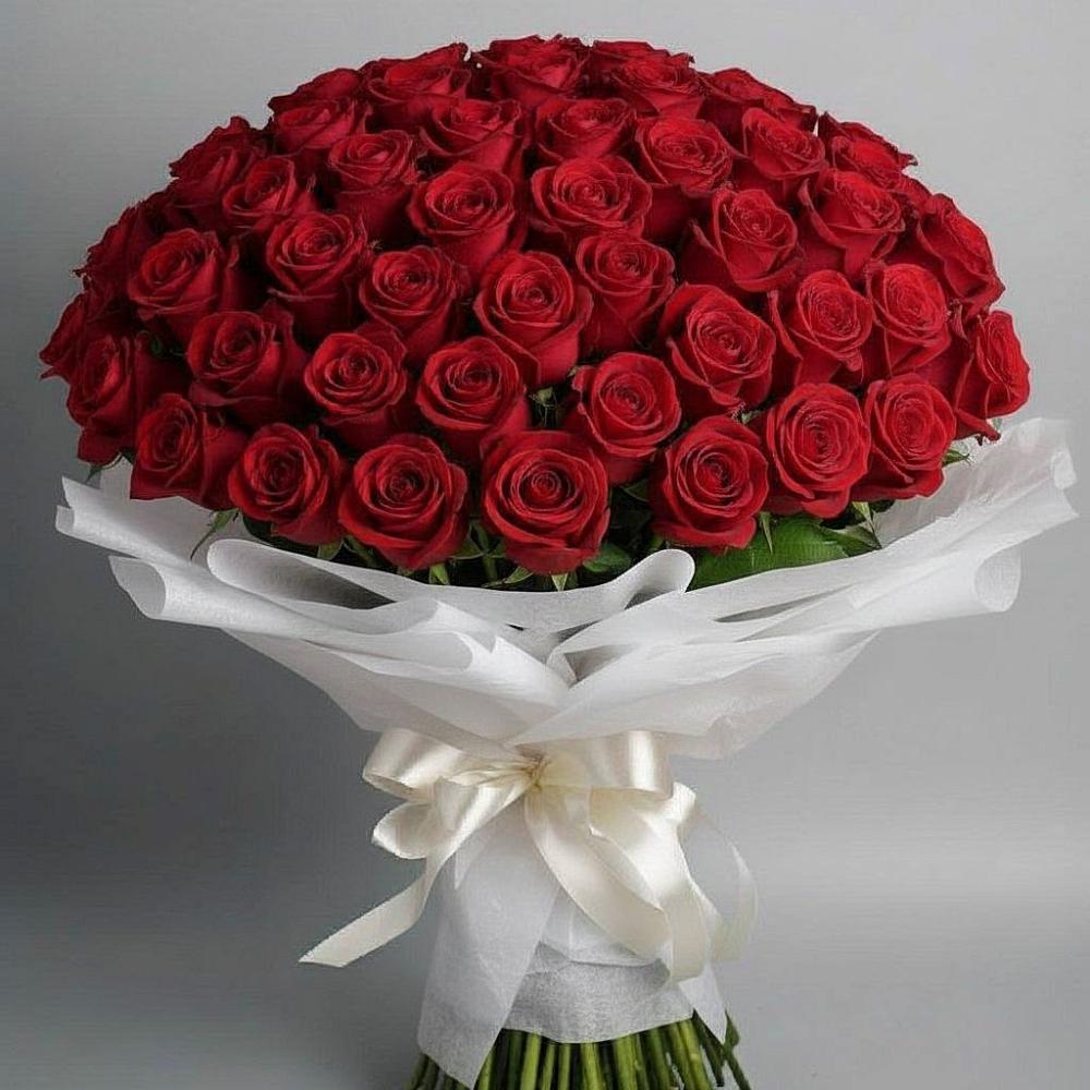 Букет 101 Красная роза Блэк Мэджик в Губино