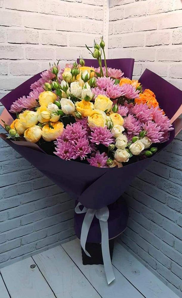 Букет цветов из: Хризантемы и Розы в Губино