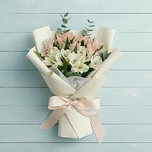 Букет цветов из:  Альстромерии в Губино