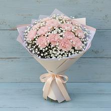 Букет цветов из:  Гвоздики в Губино