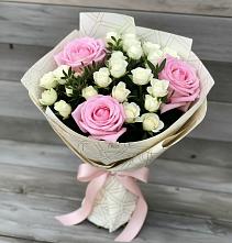 Букет цветов из:  Розы в Губино