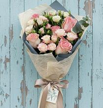 Букет цветов из:  Розы #REPLACE_PRED# Губино