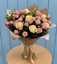 Букет цветов из:  Розы в Губино