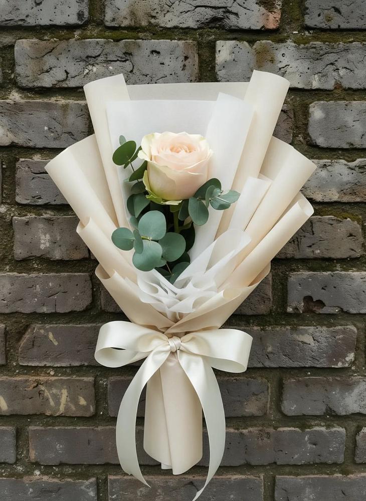 Букет цветов из: Розы в Губино