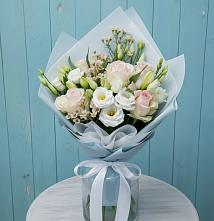 Букет цветов из:  Розы и Лизиантусы в Губино