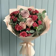 Букет цветов из:  Гвоздики и Розы в Губино