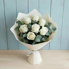 Букет Белые розы в Эвкалипте в Губино