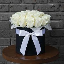 Цветочная композиция из Розы в шляпной коробке в Губино