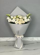 Букет цветов из:  Розы и Лизиантусы #REPLACE_PRED# Губино